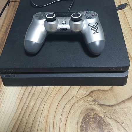 PS4 500GB +게임시디 9개